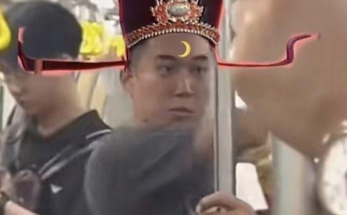 娱乐吃瓜君地铁判官