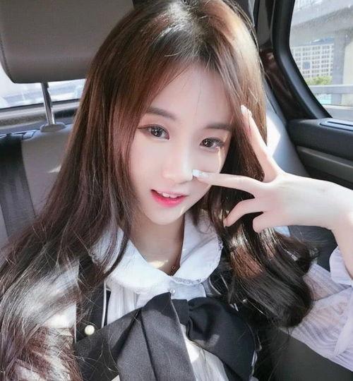 快手网红颖儿id,短视频时代的魅力女神